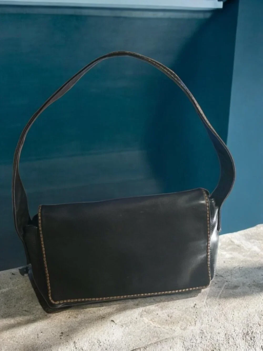 EUC MARCO BUGGIANI VTG Black Leather Full Front Flap with Top Stitching Satchel